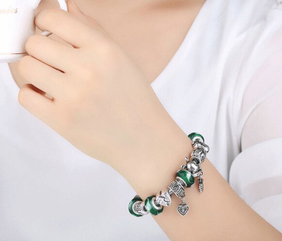 Женские браслеты